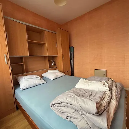 Apartamento T3 Avec Terrasse Et Parking à - Fr-1-494-223 *