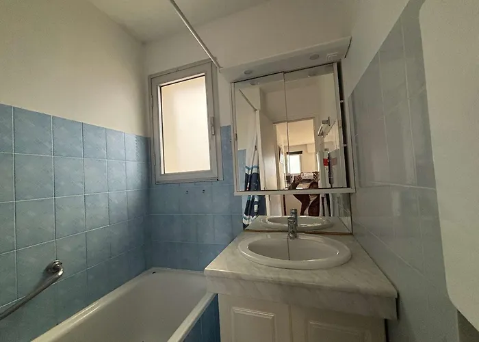 T3 Avec Terrasse Et Parking à Royan - Fr-1-494-223 Apartamento